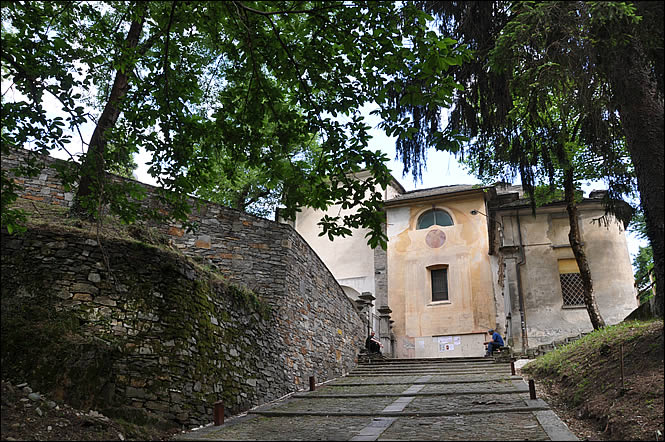 L4arrivée Au Mont Sacré de Domodossola
