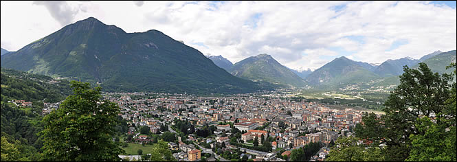 Vue de Domodossola depuis le Mont sacré
