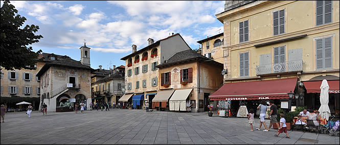 La piazza Motta d'Orta