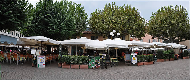 La place principale de Stresa